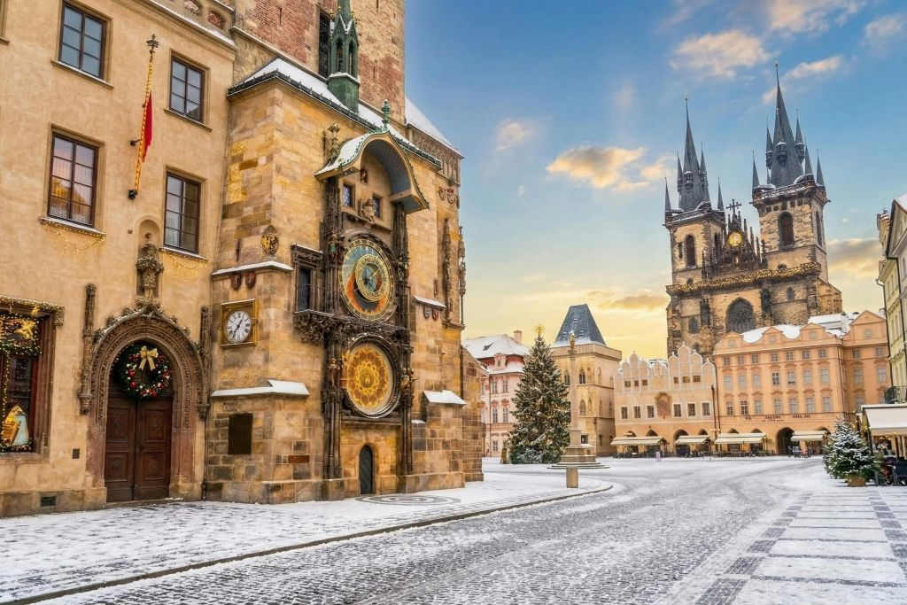 Prague : Visite guidée de Noël + entrée au Monastère Minorite