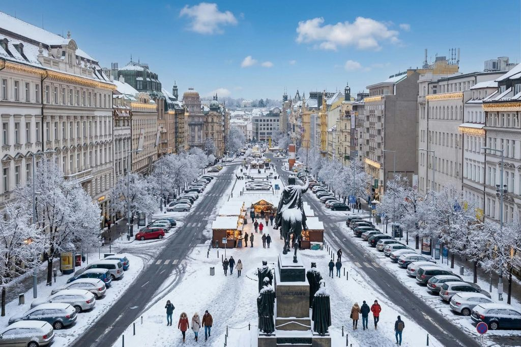 Prague : Visite guidée de Noël + entrée au Monastère Minorite