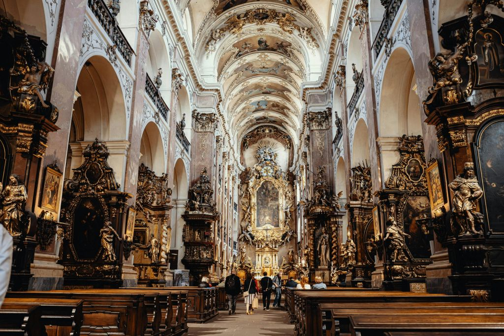 Prague : Visite guidée de Noël + entrée au Monastère Minorite