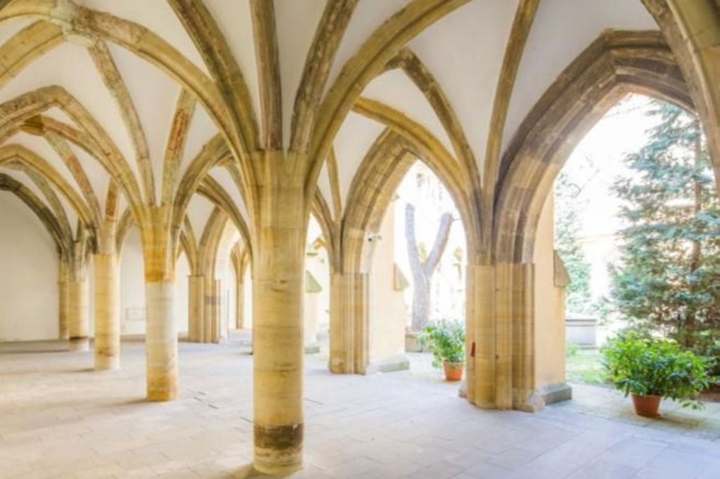 Prague : Visite guidée de Noël + entrée au Monastère Minorite