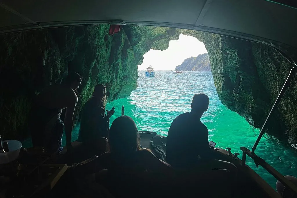 Capri: tour guidato in barca + bevande + snorkeling
