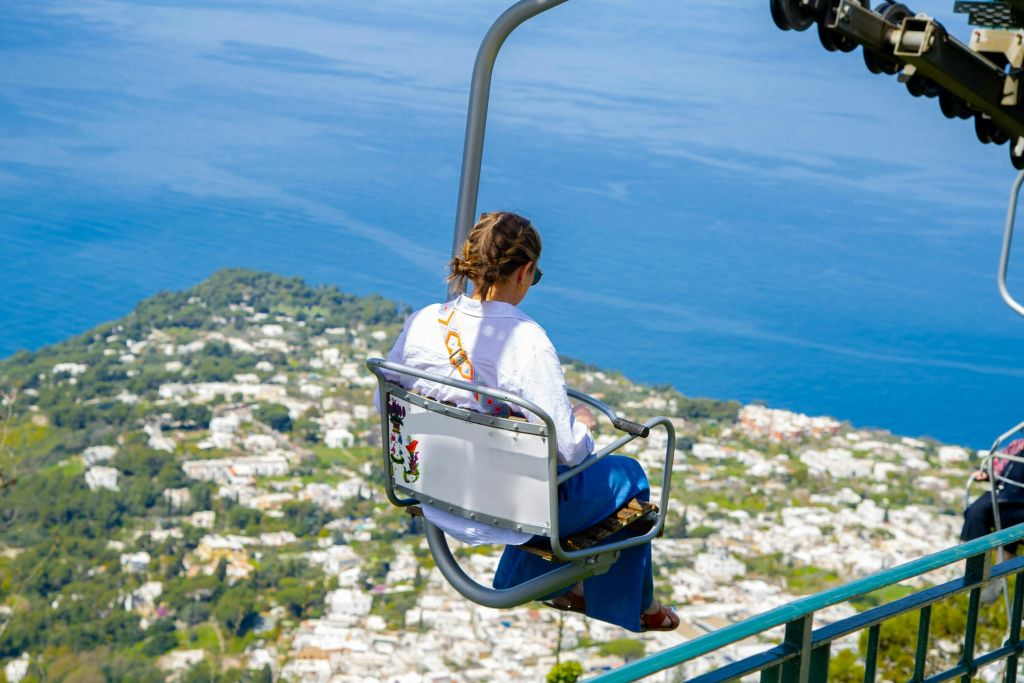 Capri: Tour guidato in barca + Brunch + Drink