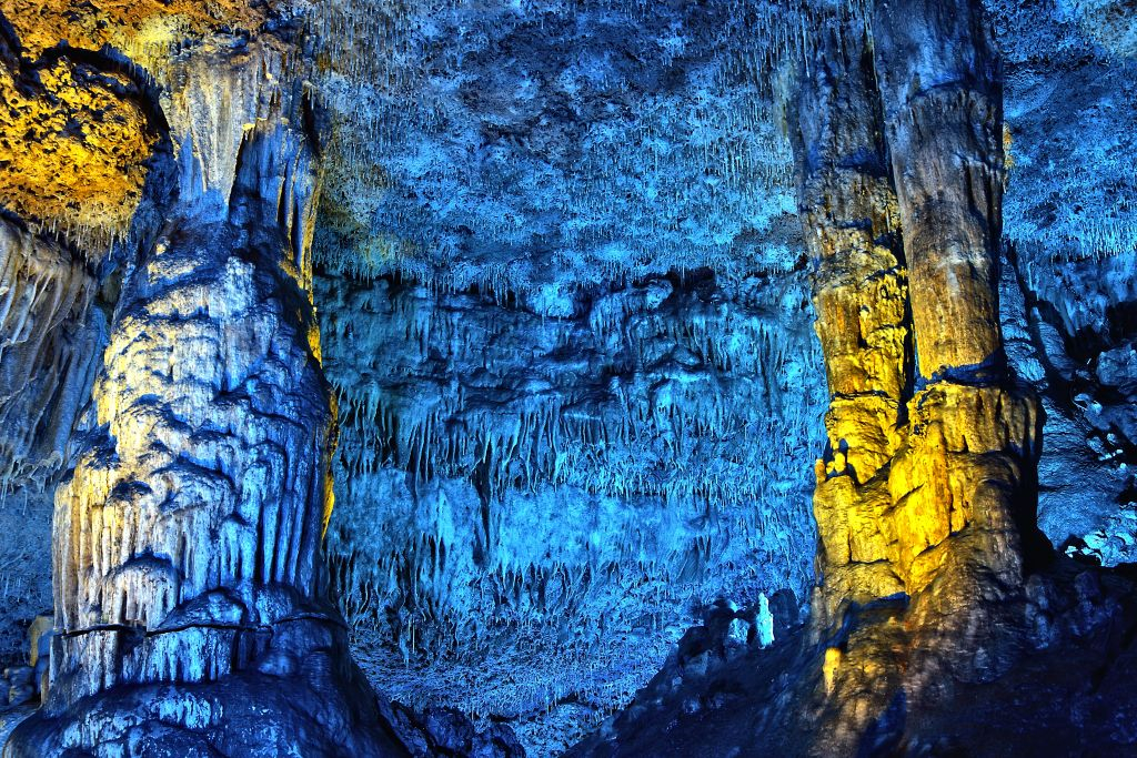 Cuevas dels Hams: Entrada sin colas