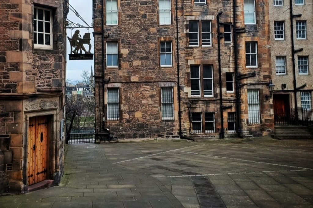 Edimburgo: Visita guiada a pie por la Royal Mile