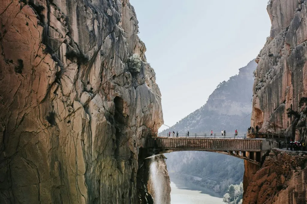 Caminito del Rey: Tour en holandés con guía + Autobús lanzadera