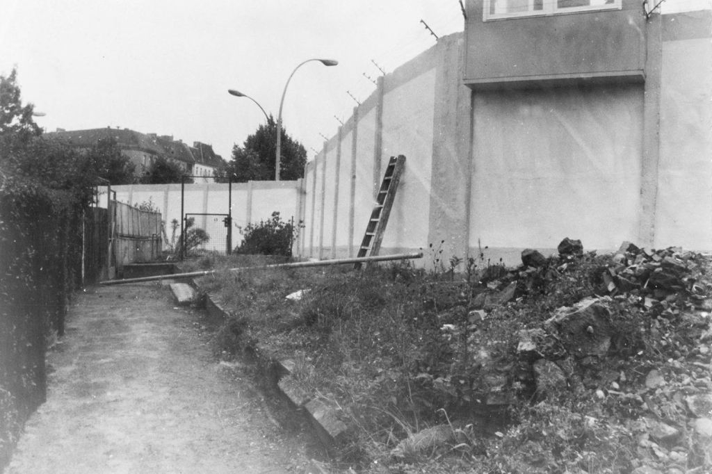 The Berlin Wall - A Divided World: Entry + Audio Guide