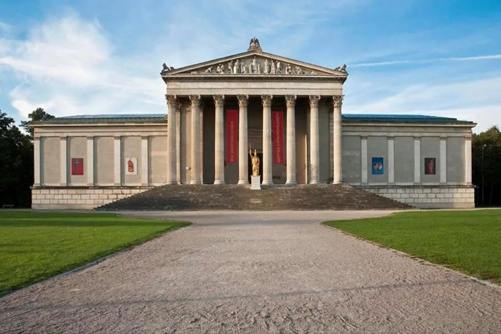 Munich City Card: Public Transport & Discounts