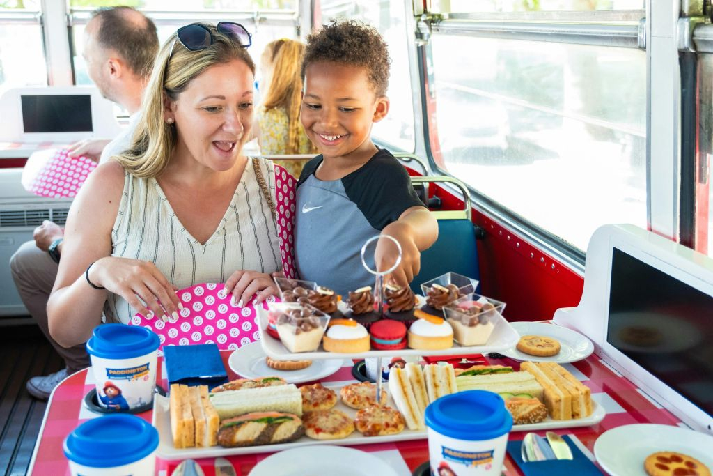 London: Paddington Afternoon Tea Sightseeing Bus Tour