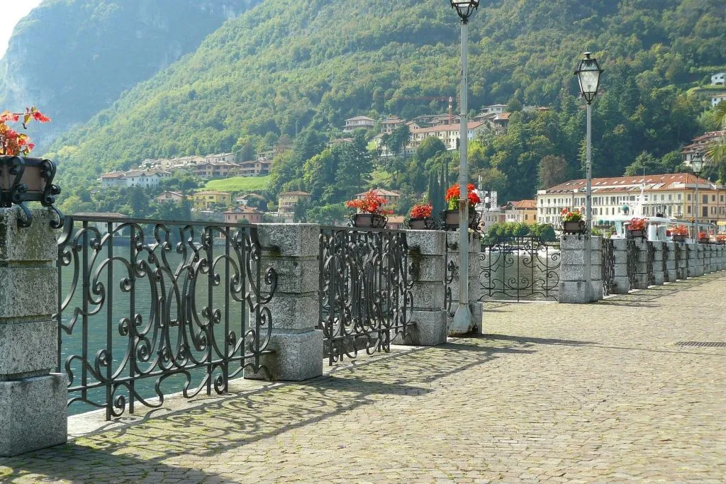Lago di Como, Bellagio e Lugano: Tour guidato da Milano + viaggio in traghetto