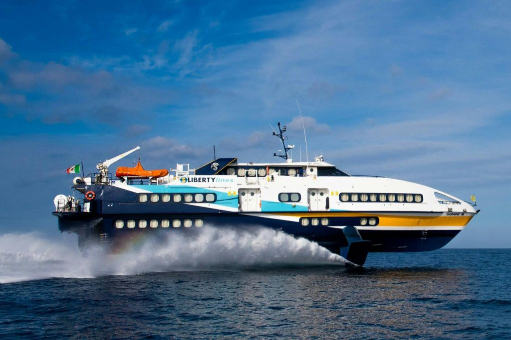 Îles Éoliennes : Transfert en ferry aller simple de Milazzo à Lipari