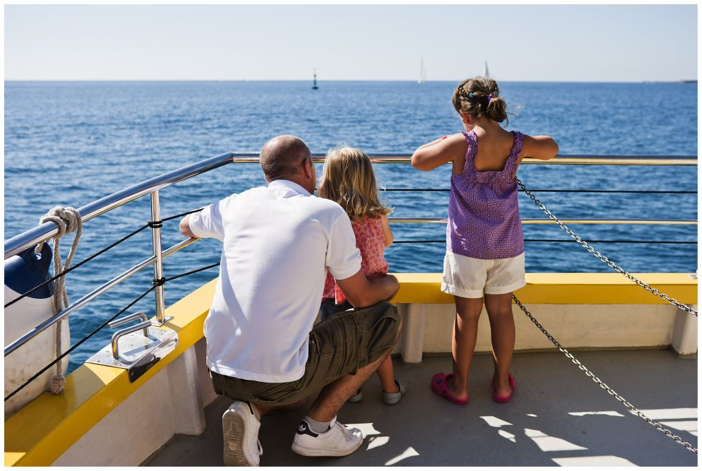Maó Harbor Cruise with Underwater Views