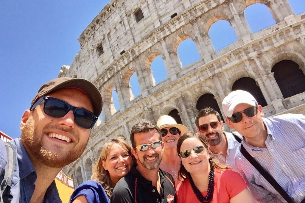 Coliseo, Arena, Foro Romano y monte Palatino + Tour guiado en grupo pequeño