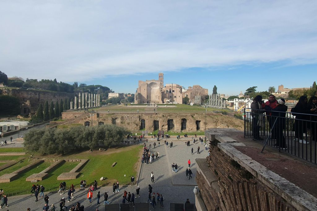 Colosseo, Arena e Foro Romano: Tour guidato per piccoli gruppi