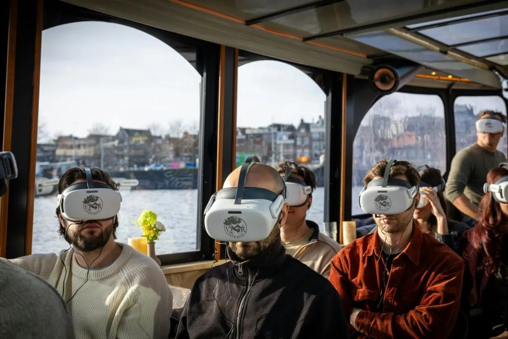 Amsterdam : Croisière de 75 minutes sur les canaux + expérience VR