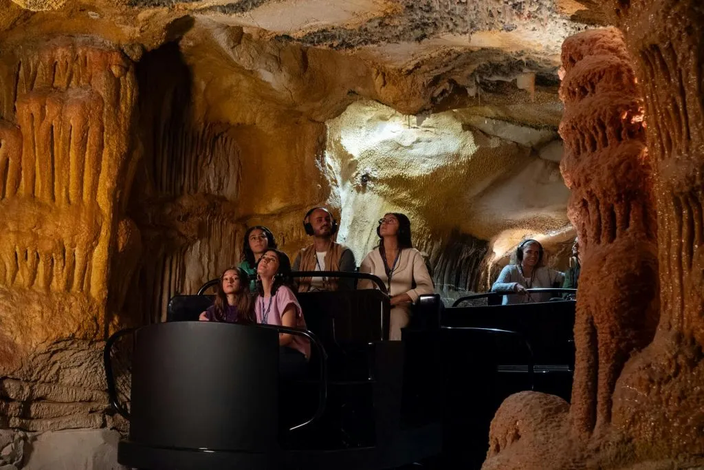 Marseille : Billet d'entrée à la grotte Cosquer + visite audio de la ville