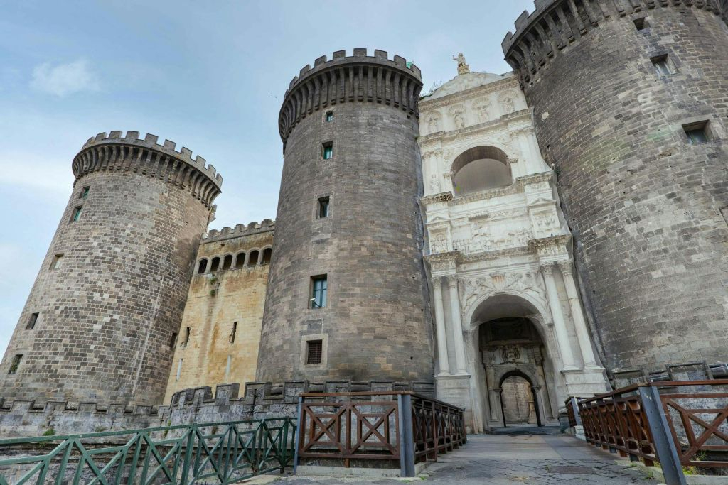 Castel Nuovo: Biglietto d'ingresso + Audioguida