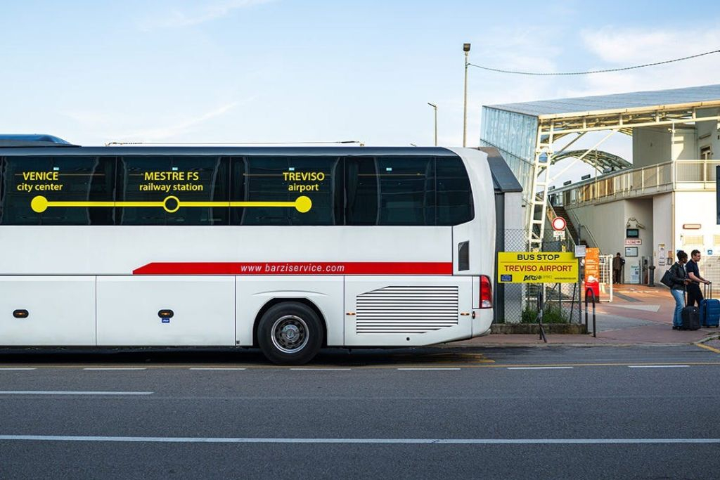 Venice: Barzi Service Bus Transfer from Treviso Airport