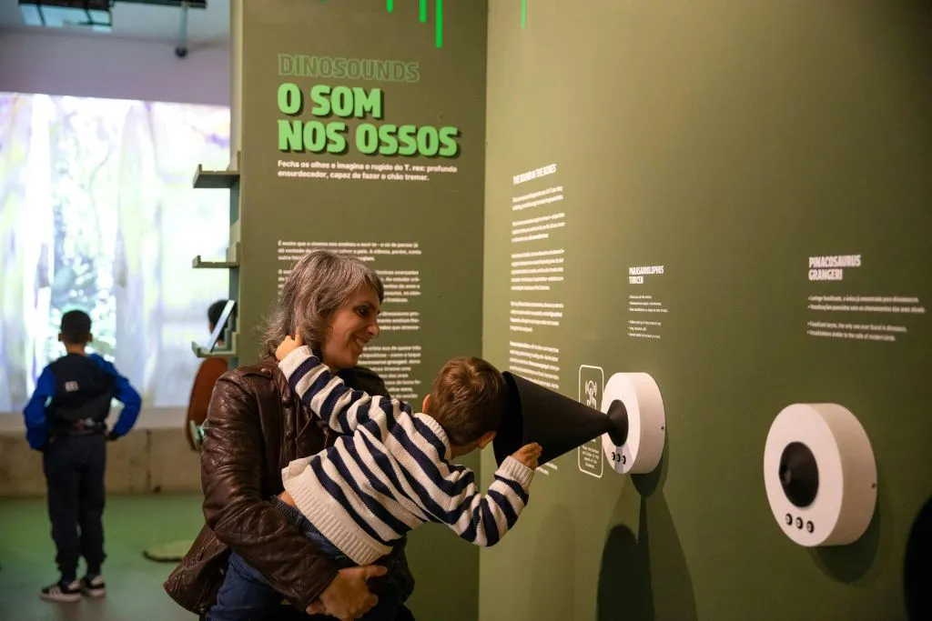 Centro de Congresos Alfandega: Entrada Experiencia Dino