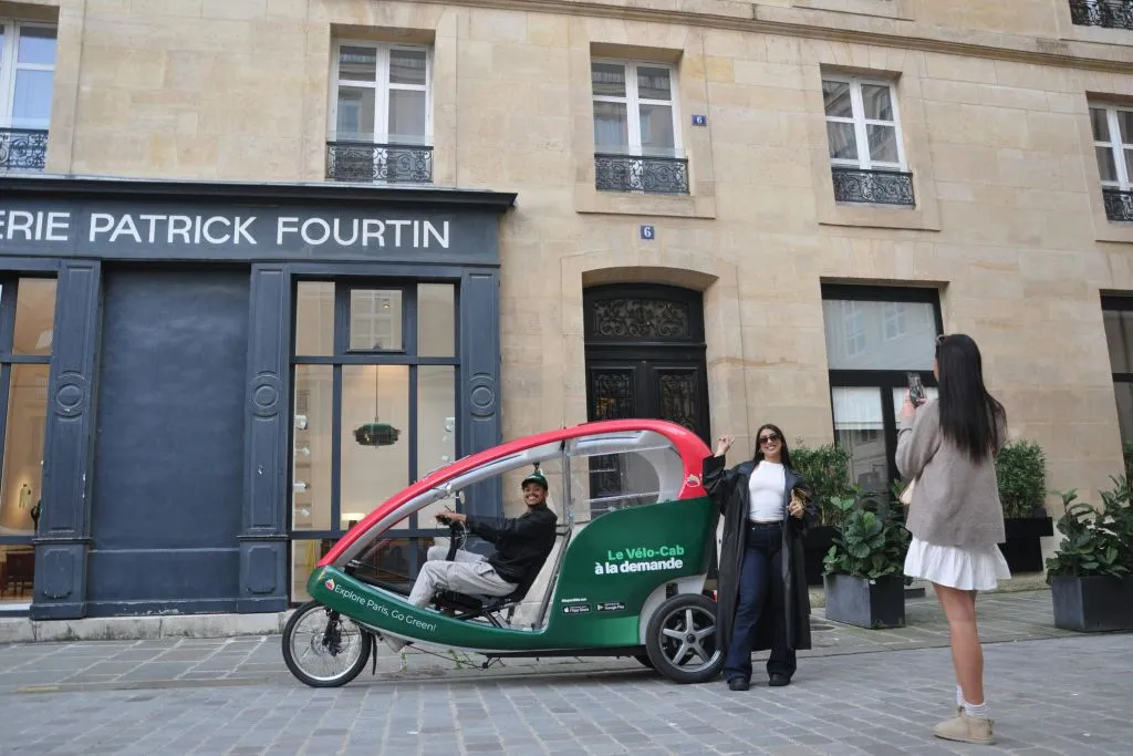 Paris: "Emily in Paris" Private Guided Rickshaw Tour