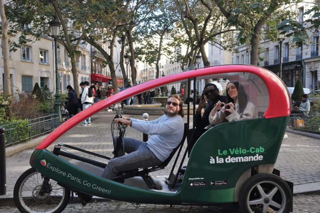 Paris: "Emily in Paris" Private Guided Rickshaw Tour