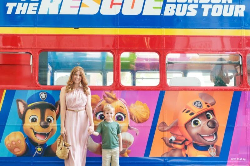 Londra: PAW Patrol Tour guidato del tè pomeridiano in autobus