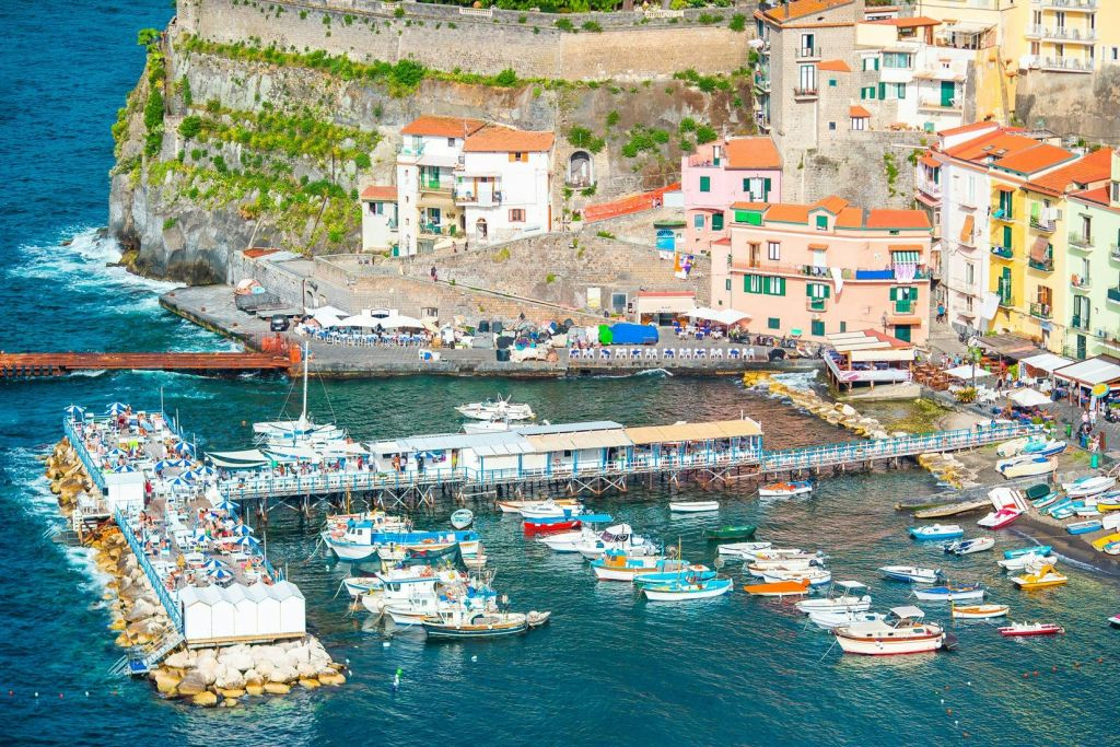 Sorrento: Trasferimento con navetta guidata di sola andata da Roma