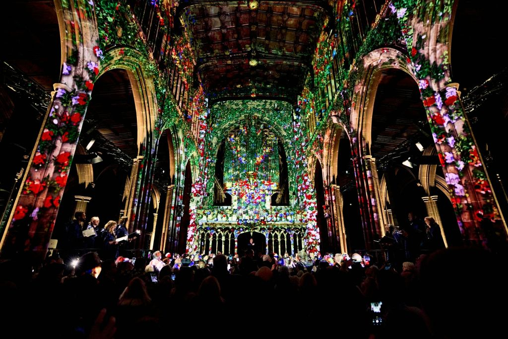 LUMINISCENCE Manchester: Immersive Show