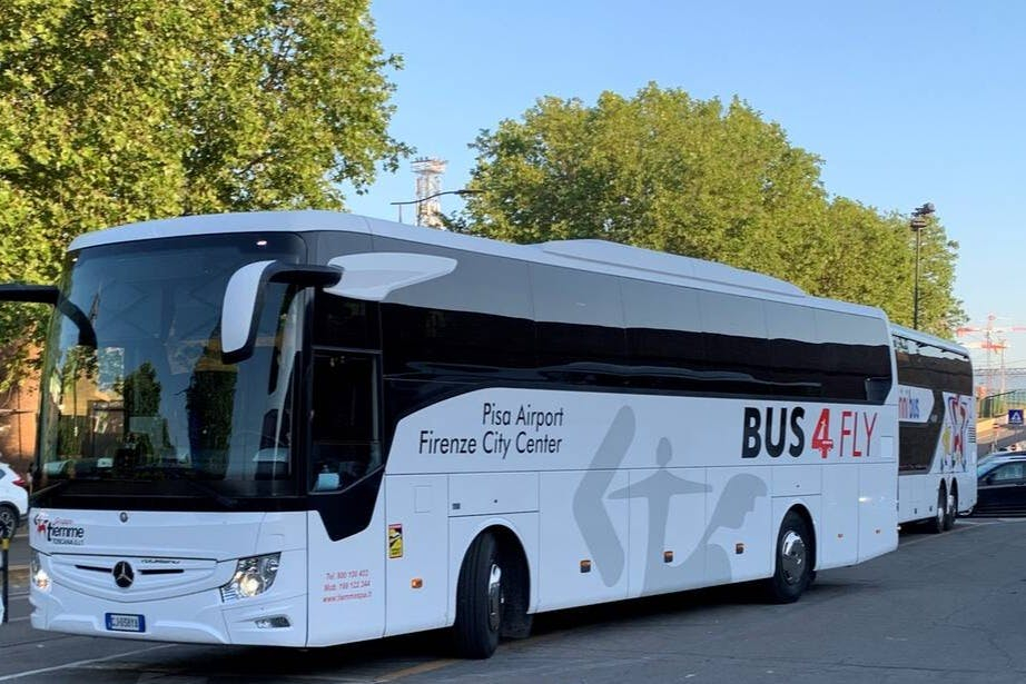 Pise : Transfert en bus de/vers l'aéroport de Pise et le centre ville de Florence