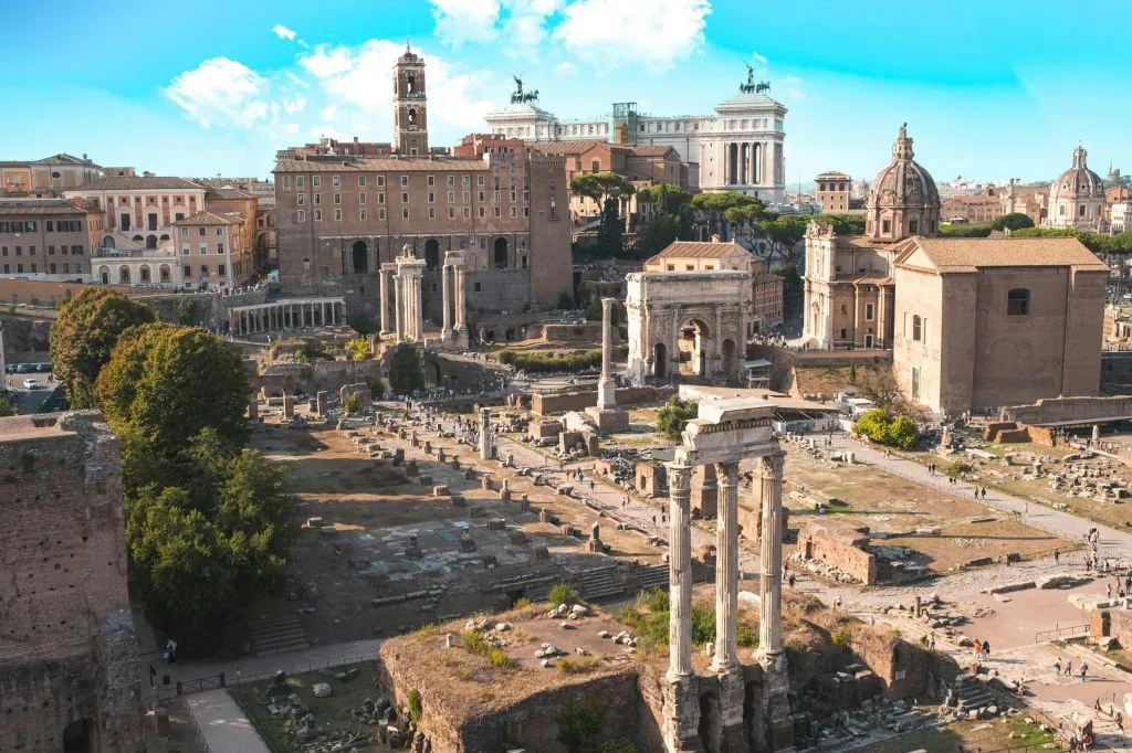 Colosseo, Arena e Foro Romano + Tour guidato