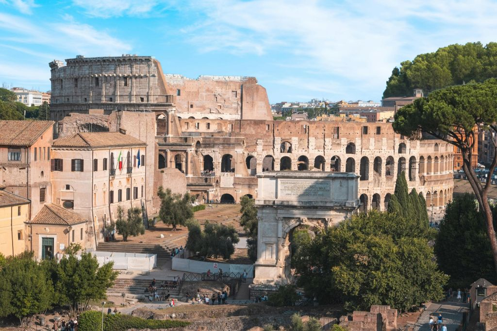 Colosseo, Arena e Foro Romano + Tour guidato