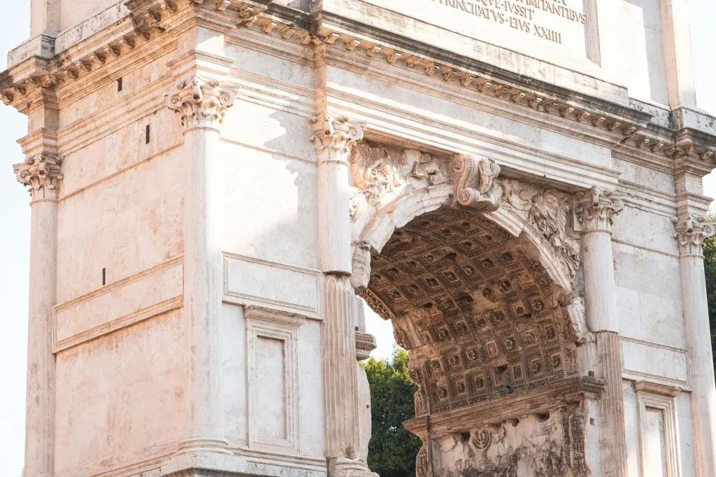 Colosseo, Arena e Foro Romano + Tour guidato