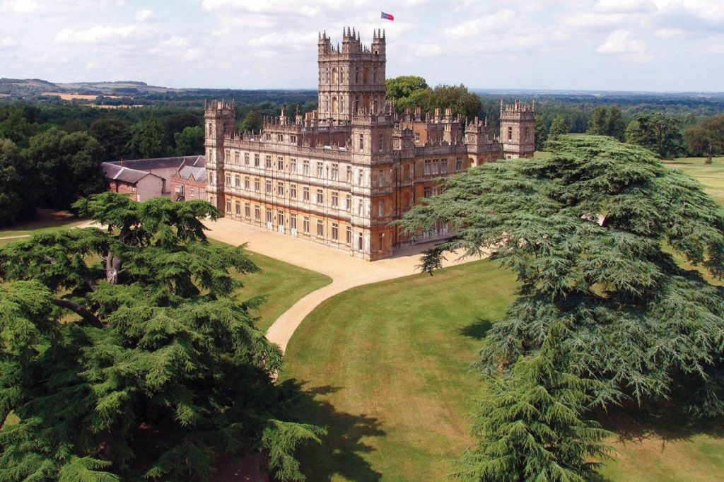 Bampton: Visita guiada aos locais de filmagem de Downton Abbey + entrada no Castelo de Highclere