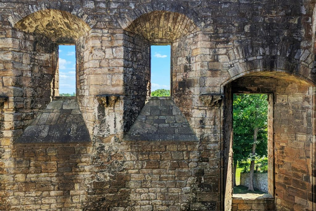 Linlithgow: Guided Tour from Edinburgh