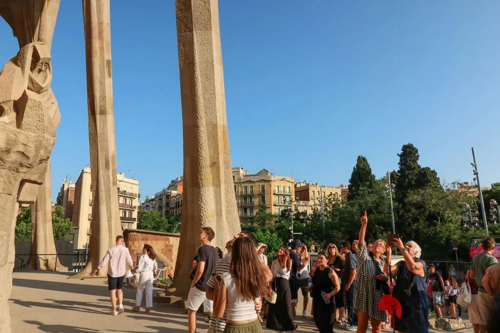 Sagrada Familia: entrada sin colas + tour en chino con guía