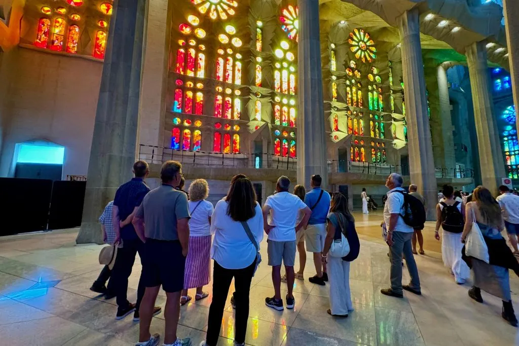 Sagrada Familia: entrada sin colas + tour en chino con guía