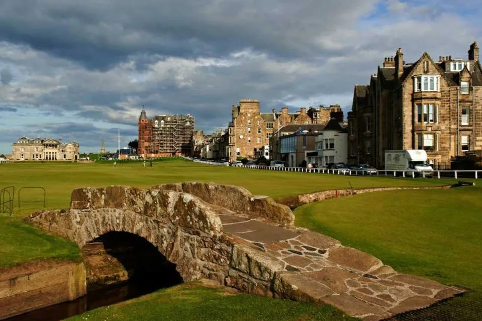 St Andrews & Fife Coastal Path: Guided Day Tour from Edinburgh