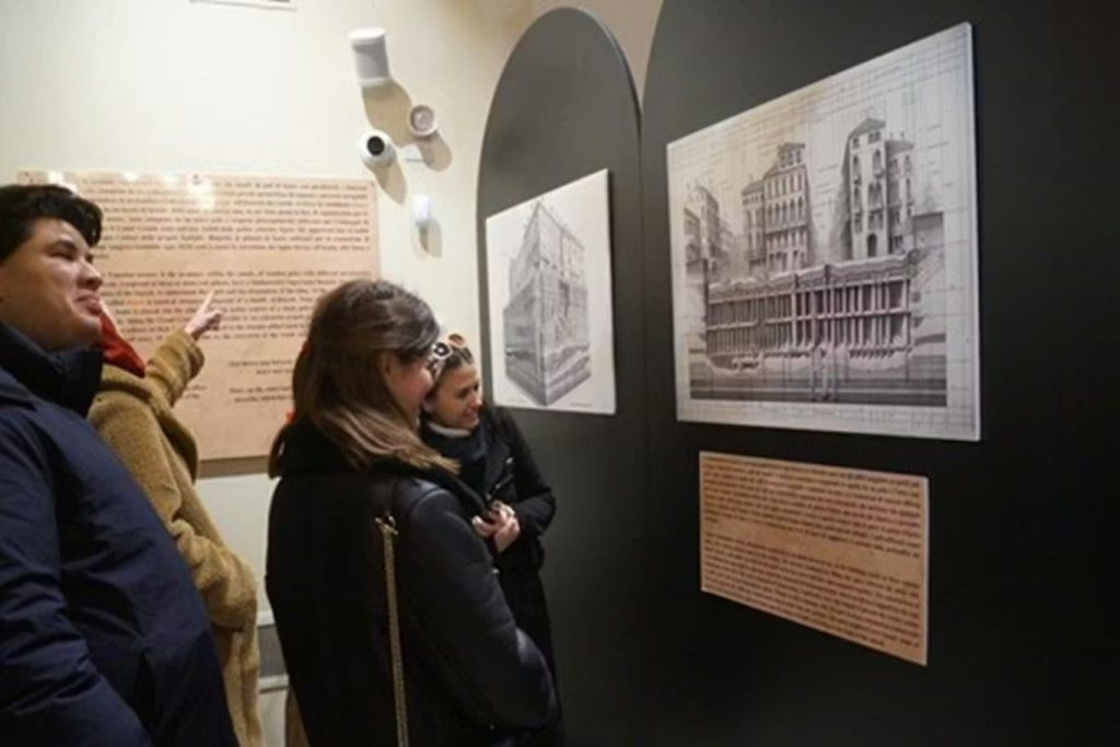 Venice: Gondola Gallery Guided Tour + VR Experience