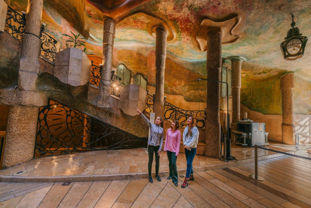 Casa Milà - La Pedrera: Tour guiado al amanecer en japonés
