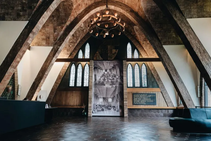 Bodega Codorníu: Tour guiado + Cata de cava