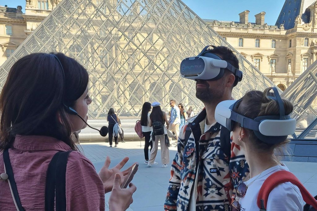 Paris: Tour de RV imersivo fora do Louvre