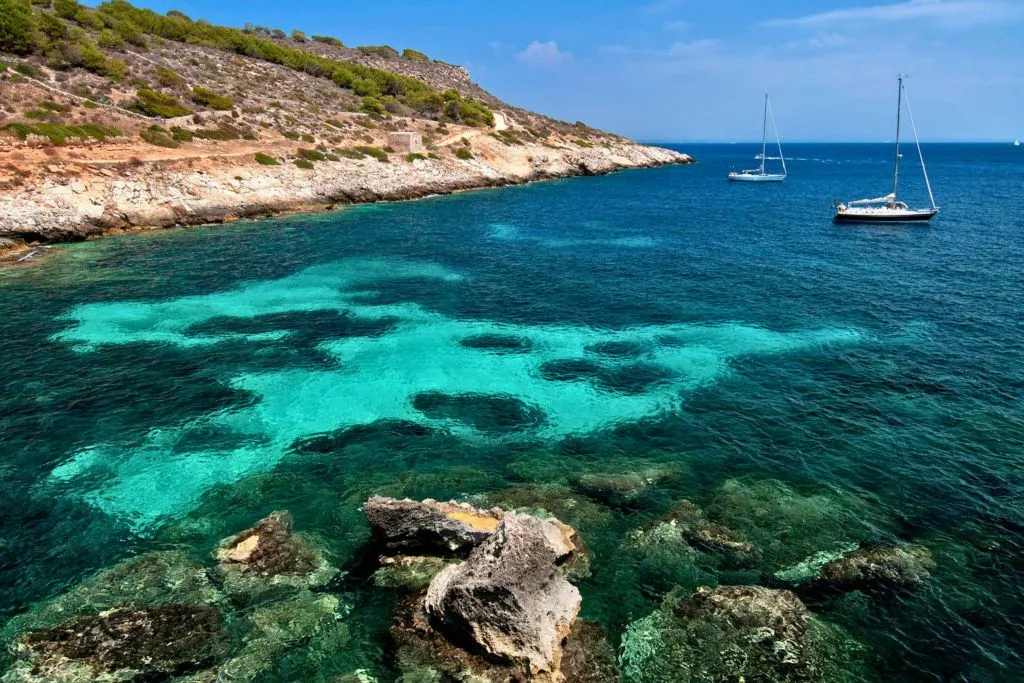 Favignana e Levanzo: Tour in barca da Trapani + Pranzo e aperitivo
