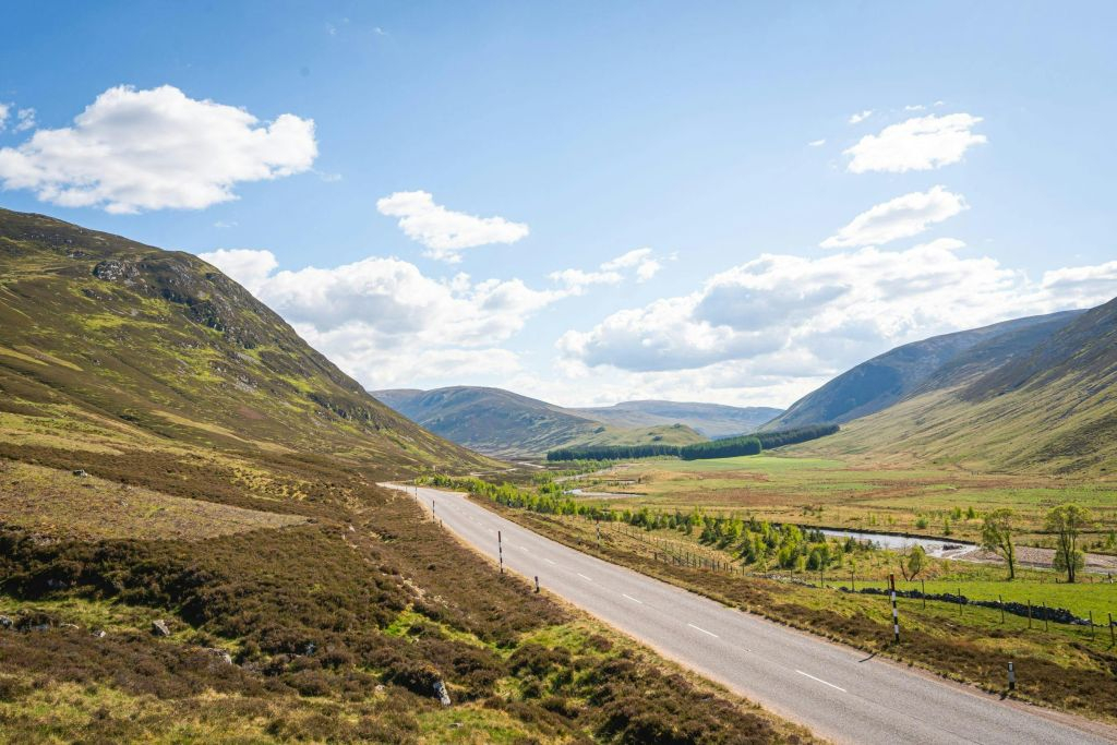 Scottish Highlands: Walking Tour from Edinburgh