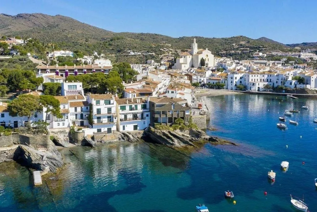 Cadaqués: Excursión en barco desde Roses + Parada para nadar