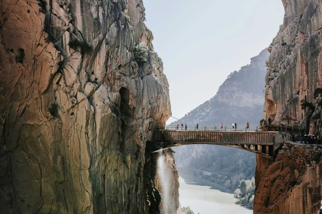 Caminito del Rey: Tour guidato + Navetta di sola andata da El Chorro + Arrampicata su roccia