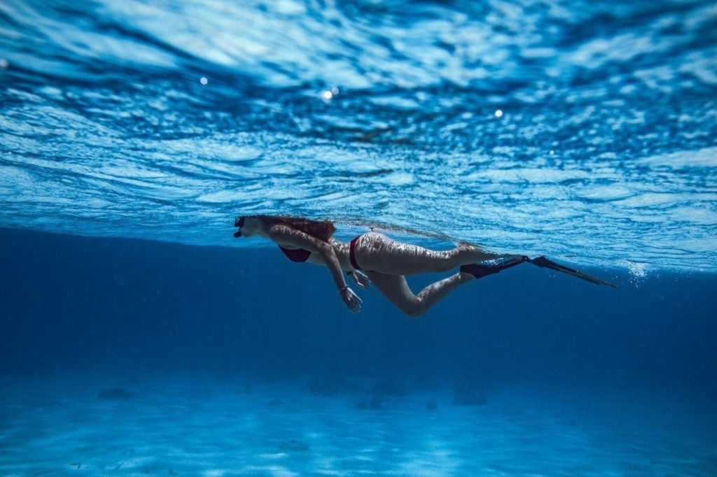 Cabo de Creus: Passeio de barco em catamarã a partir de Roses + paragem para nadar + audioguia