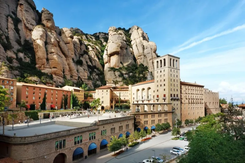 Montserrat: Excursión de media tarde desde Barcelona con cata de licores