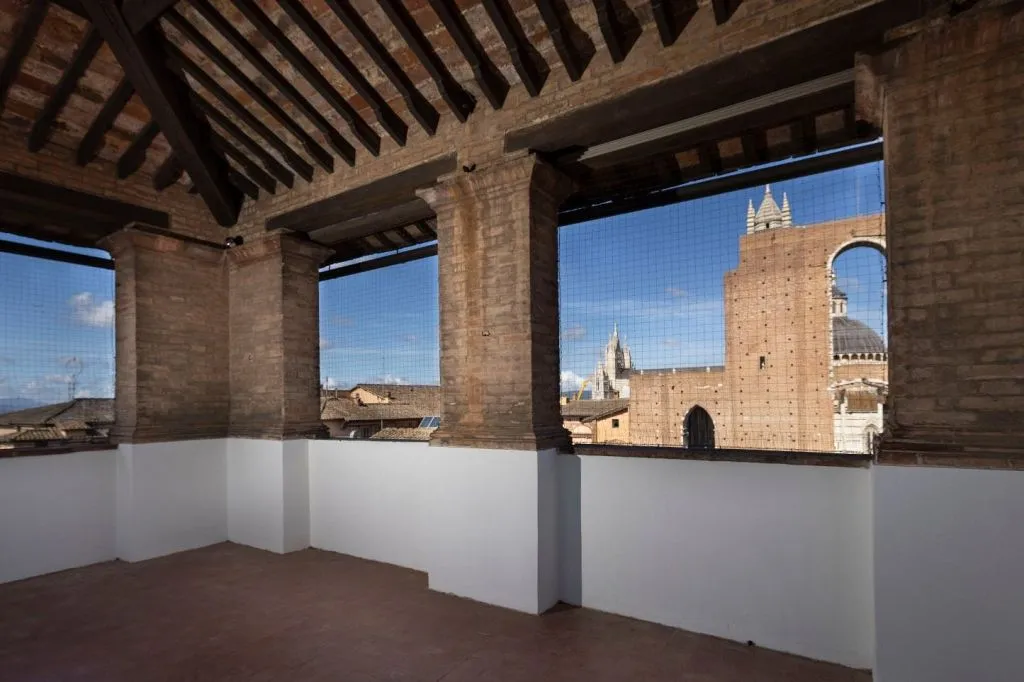 Palazzo delle Papesse: visita guidata alla mostra di Armando Testa