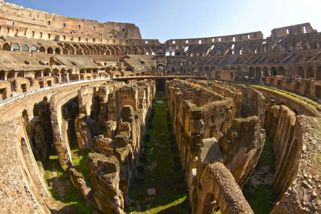 Colosseo e Foro Romano: Tour per piccoli gruppi + prelievo dall'hotel