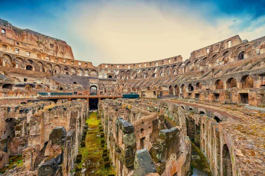 Colosseo e Foro Romano: Tour per piccoli gruppi + prelievo dall'hotel