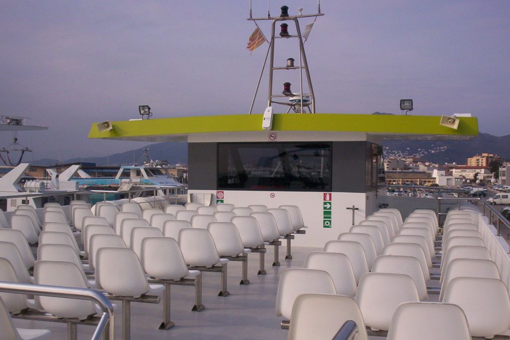 Excursion en bateau à fond de verre : Cap Norfeu + Baignade depuis Roses & Santa Margarita